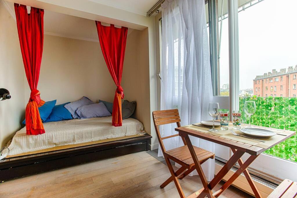 Studio With Balcony París Exterior foto
